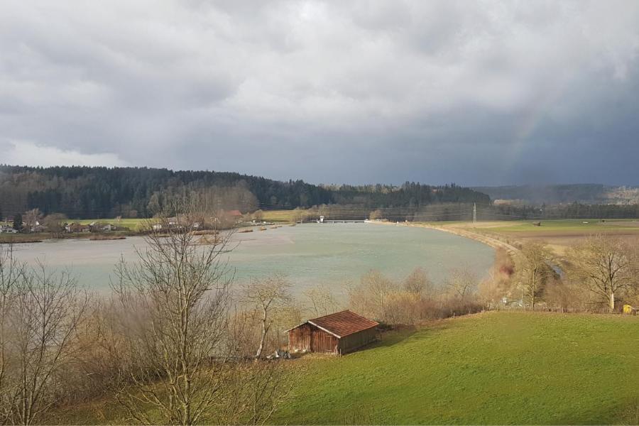 Stille X Weite - Hochwertige Wohnung Mit See-Panorama Kronburg Екстер'єр фото