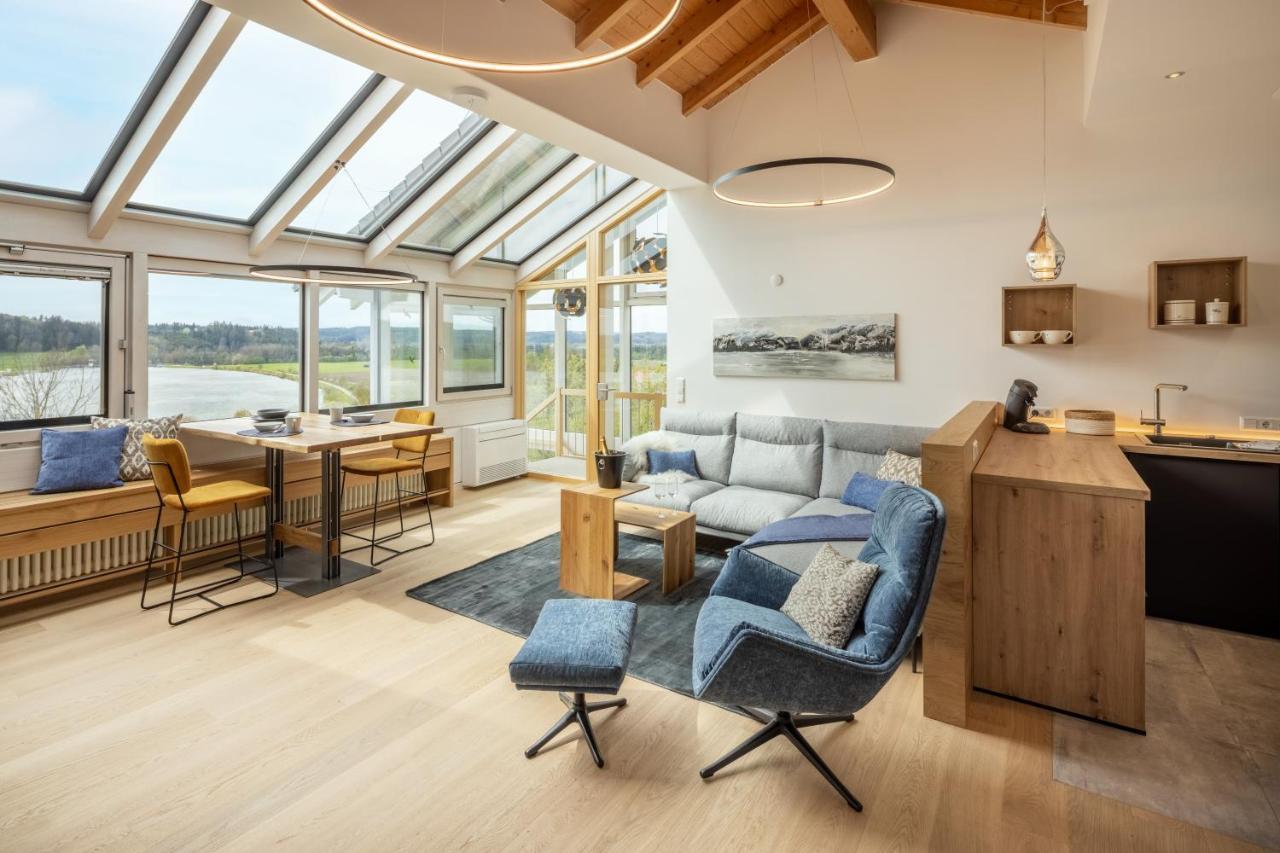 Stille X Weite - Hochwertige Wohnung Mit See-Panorama Kronburg Екстер'єр фото